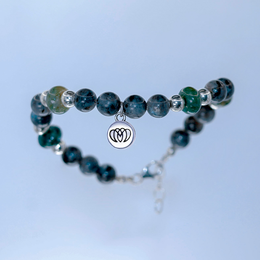 Brazalete Galaxia con ágata India y espectrolita y plata 925 para conexión profunda, claridad y propósito interior