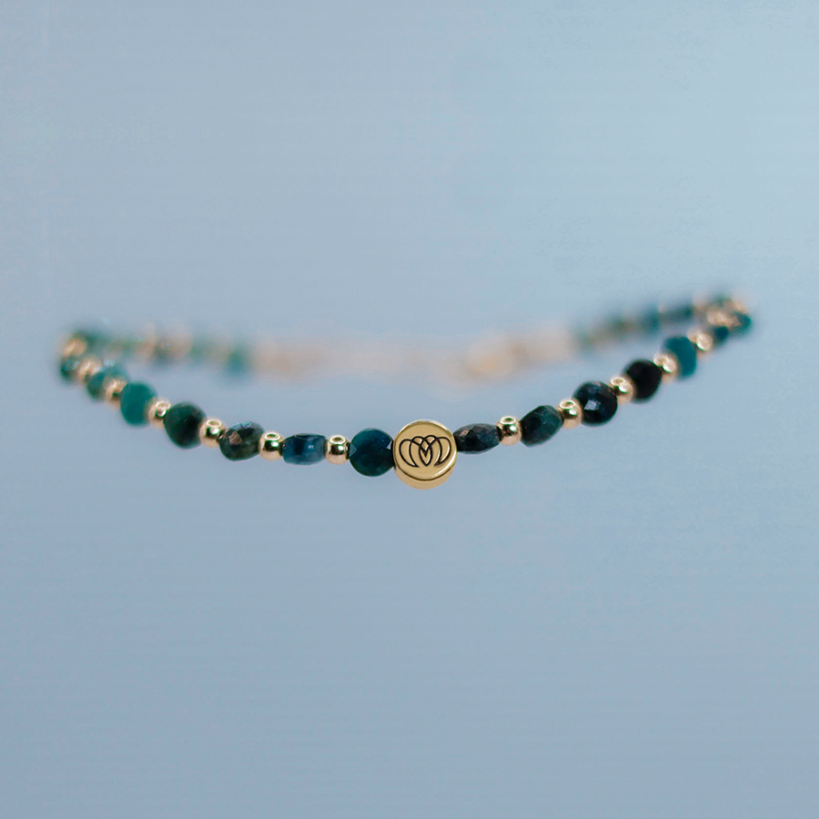 Brazalete Aqua de turmalina azul con detalles en oro o plata Colección Marina