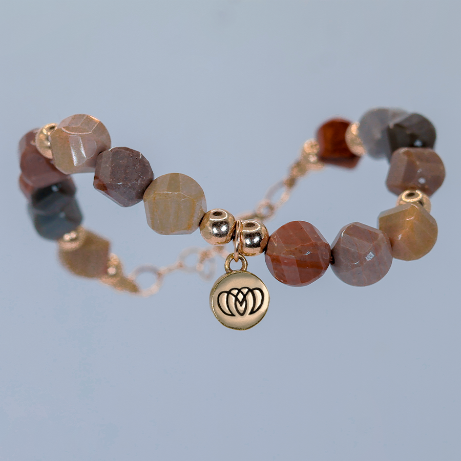 Brazalete Arena de jaspe océano con detalles en oro colección marina