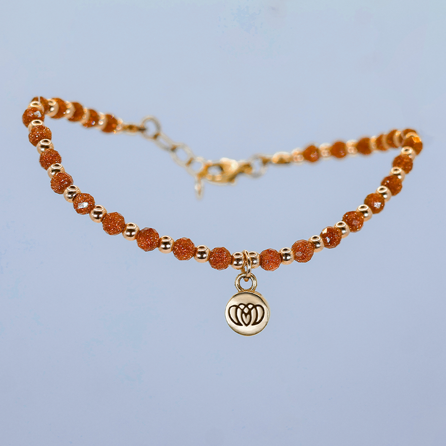 Brazalete Arenela de venturina dorada con detalles en oro Colección Marina