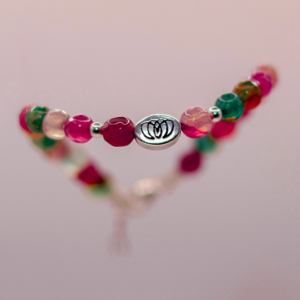 Brazalete Gerbera de ágata natural con plata 925 de MONOCH, joya holística de armonía, protección y equilibrio