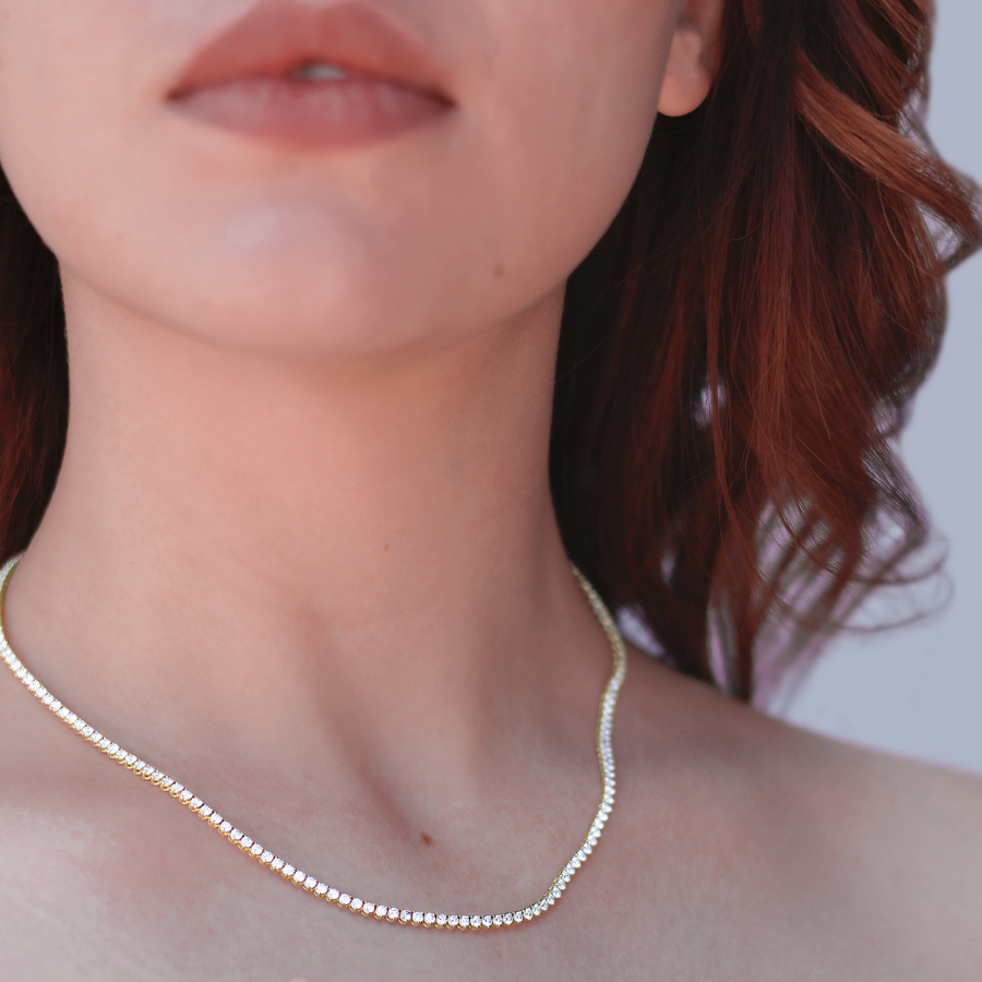Collar tennis de oro con diamantes diseño elegante minimalista