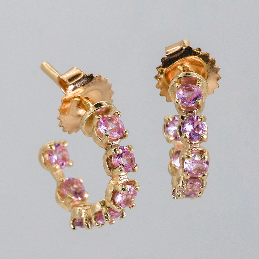 huggies de zafiros rosas en oro 14k elegantes