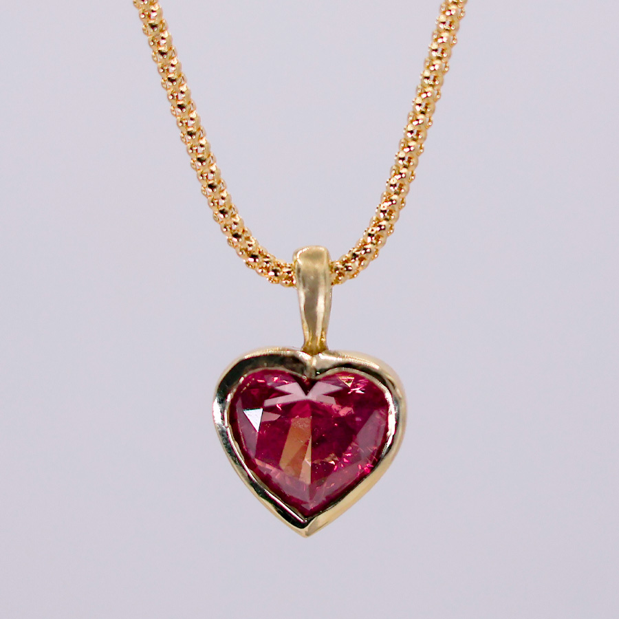 dije corazón de diamante en oro 14k
