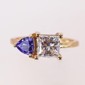 anillo tú y yo de tanzanita y diamante en oro rosa 14k